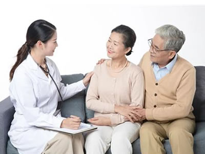 更年期女性如何能及時識別并順利度過呢？