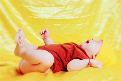 小兒腹瀉怎么辦？小兒穴位貼敷、推拿更簡單方